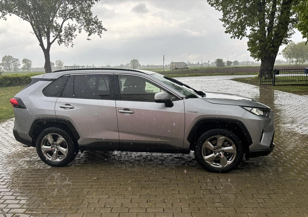 Toyota RAV4 cena 136500 przebieg: 42000, rok produkcji 2020 z Wągrowiec małe 79